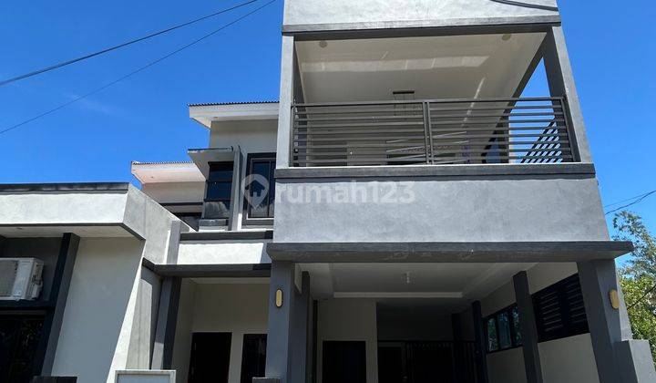 Rumah 2 Lantai Siap Tinggal Semi Furnished 1