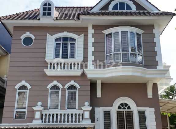 Affordable 3-Storey House for Sale in Hook Montana Village, Gading Serpong