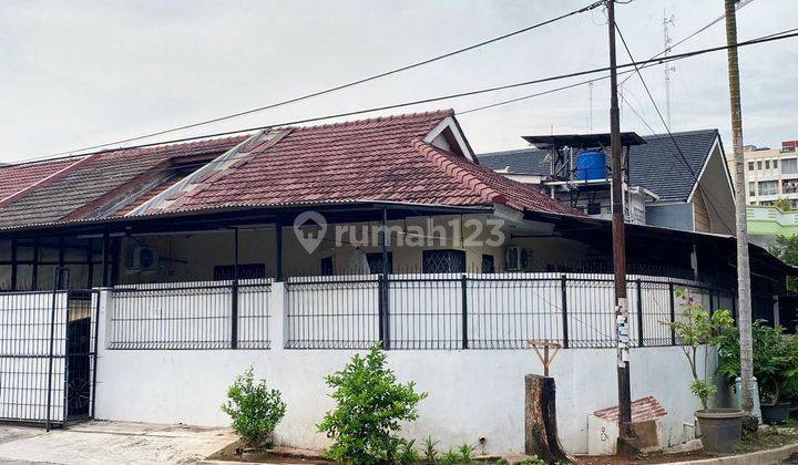 Dijual Cepat! Rumah Hoek Taman Semanan. Siap Huni.SHM.MURAH!! 1