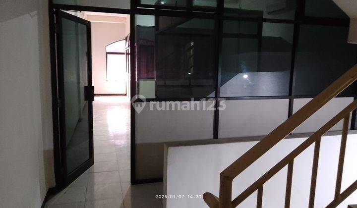 Ruko Panji Makmur Dengan Lift Barang Di Panjang Jiwo Surabaya 2