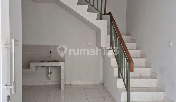 2-Story House in Arcadia Village Cluster Gading Serpong Tangerang 2