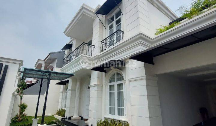 Rumah bangunan baru design classic luxurious import siap huni dan bebas banjir 2