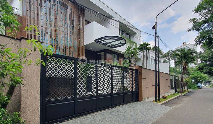 Rumah Mewah lokasi dipermata hijau dekat apartemen belleza siap huni. 1