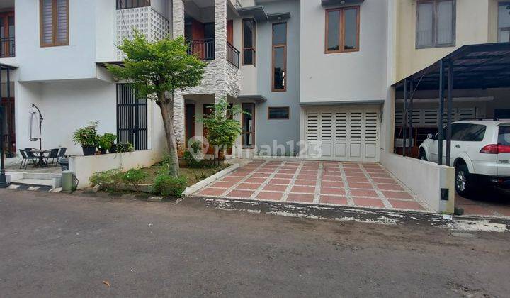 Rumah 2 Lantai Bagus Unfurnished SHM di Veteran Raya, Jakarta Selatan 1