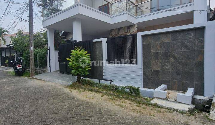 Rumah 2 Lantai Baru Unfurnished SHM di Bintaro Jaya, Tangerang Selatan 1