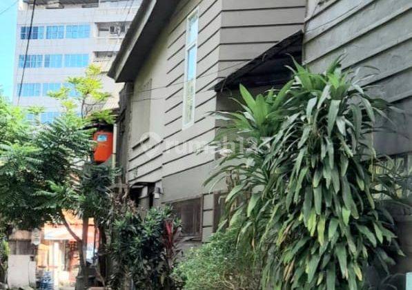 Rumah 2 Lantai Bagus Furnished SHM di Jl.pintu Air, Pasar Baru, Jakarta Pusat 1