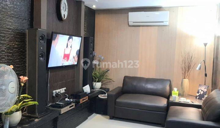 Rumah 2 Lantai Bagus Furnished SHM di Jl.pintu Air, Pasar Baru, Jakarta Pusat 2