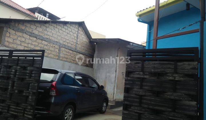 Rumah kost 3 Lantai Bagus Semi Furnished SHM di Depok Ui, Depok 2