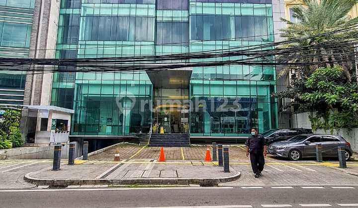 GEDUNG 4 LANTAI DI SENOPATI AREA Kebayoran Baru Jakarta Selatan GEDUNG 4 LANTAI DI SENOPATI AREA Kebayoran Baru Jakarta Selatan