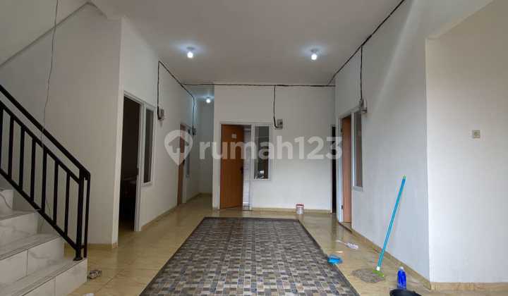 Kost - Kostan Baru Siap Huni Area Bintaro Sektor 5 Tangerang Selatan. Kost - Kostan Baru Siap Huni Area Bintaro Sektor 5 Tangerang Selatan.