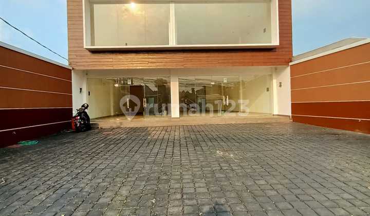  RUKO BANGUNAN BARU 2,5 LANTAI SIAP PAKAI, STRATEGIS DI JL KAFI, JAGAKARSA JAKARTA SELATAN