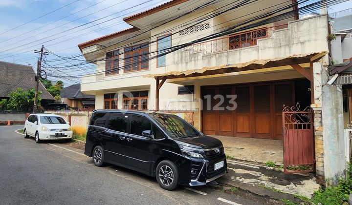 Rumah Menteng Proklamasi lokasi strategis dekat kawasan Rumah elite dan pusat perkantoran