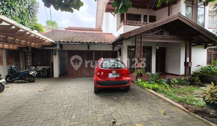 Rumah di pejaten dengan luas tanah 890 meter bebas banjir. 1