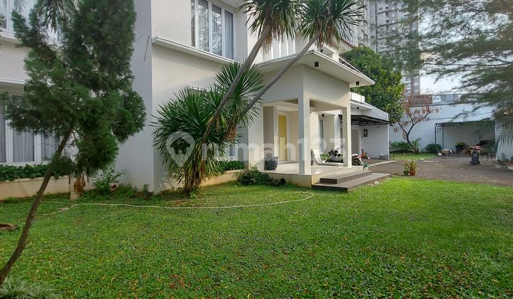 Rumah murah.tanah luas .jarang ada dikebayoran lama jakarta selatan bebas dari banjir