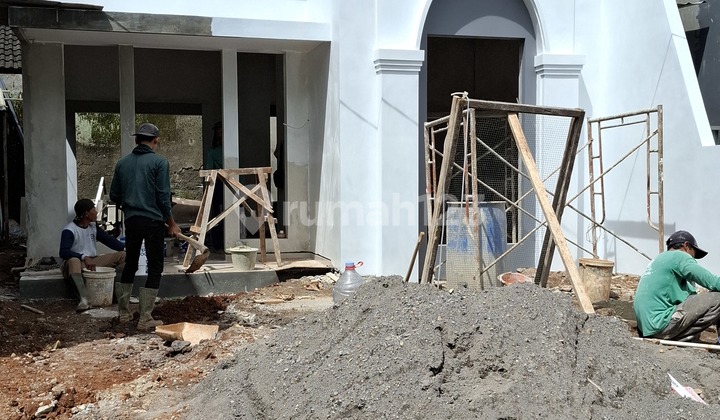 Rumah Siap Huni America Clasic di Banyumanik SHM Bagus 2