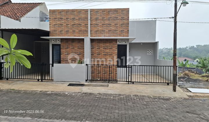 Rumah Siap Huni Minimalis Di Banyumanik Shm Bagus 1