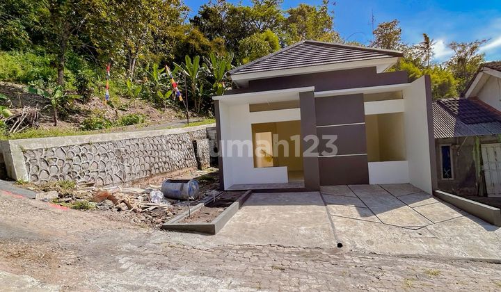 Rumah Siap Huni Di Banyumanik Bagus SHM 2