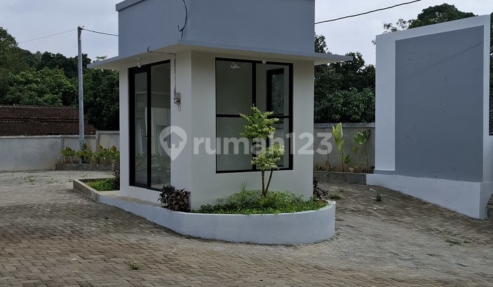 Bebas Banjir, Rumah, SHM, Dekat Universitas, 2