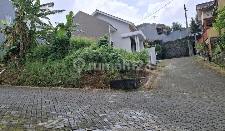 Rumah, 1 Lantai, Dekat Sekolah Internasional, Bebas Banjir 2