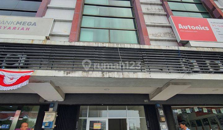 Sewa ruko pinggir jalan 3 lantai Tangcity Kota Tangerang 1
