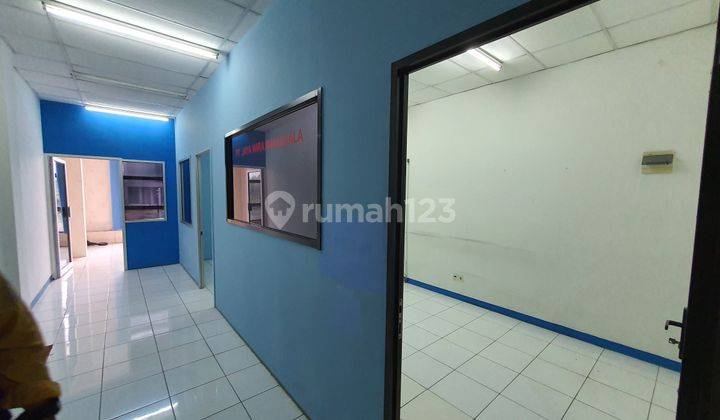 Sewa ruko pinggir jalan 3 lantai Tangcity Kota Tangerang 4
