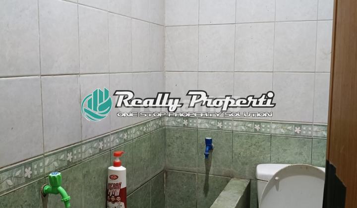 Dijual Rumah Posisi Hook Dekat Tol Jatiwaringin Pondok Gede Bekasi Cash / KPR 2