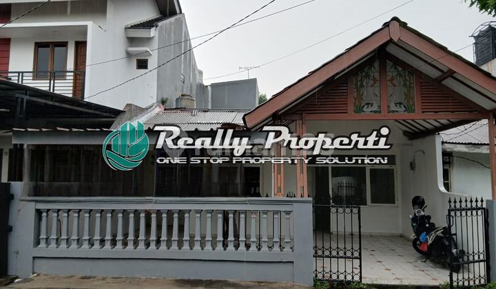 Selling Cheap House Inside Complex Strategic Location in Margahayu Next to East Bekasi Toll Road