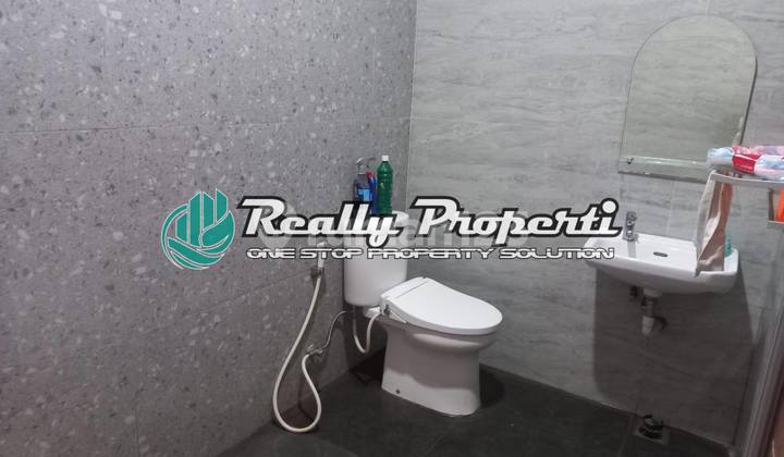 Dijual Rumah Type Mezanin 3 Lantai Dalam Perumahan di Cikunir Jatibening Bekasi 2