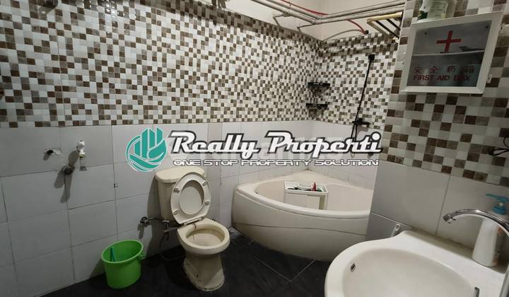 Dijual Rumah Sebagai Tempat Usaha 2 ½ Lantai Lokasi Strategis di Pondok Bambu Jakarta Timur 2