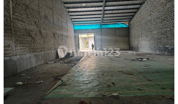 1-Story Warehouse, 450 M2 Wide, Tebet South Jakarta, Cheap, 2 Km to Kokas 1-Story Warehouse, 450 M2 Wide, Tebet South Jakarta, Cheap, 2 Km to Kokas