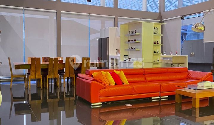 Rumah Cantik Kota Baru Parahyangan Ratnasasih