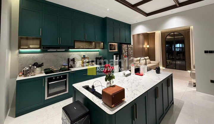 Rumah Baru Classic Modern Singgasana Pradana