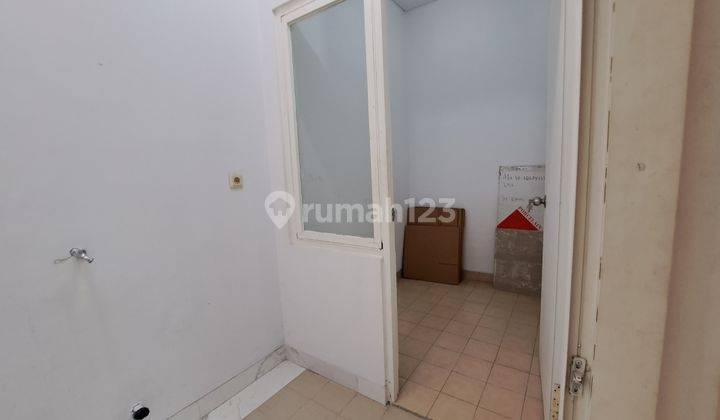 Rumah 3 Lantai Grand Puri Grisenda 6