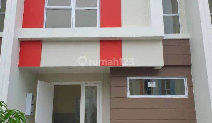 Rumah Martinez Symphonia Gading Serpong, Depan Taman 1