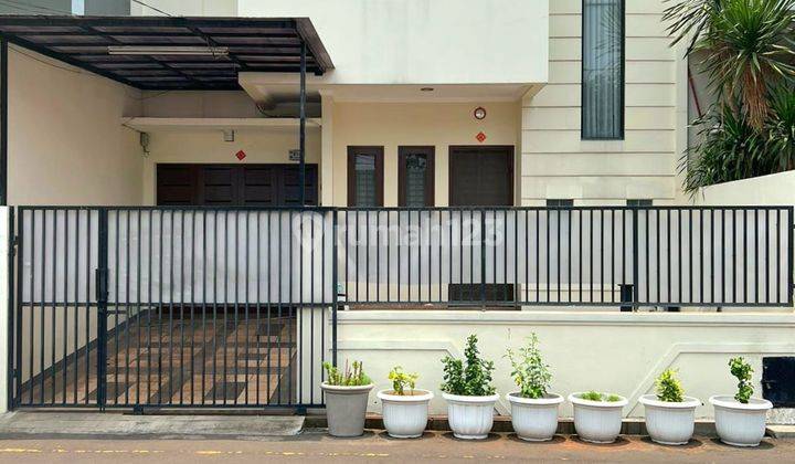 Rumah Palmerah Slipi Jakarta Barat, Siap Huni, Semi Furnished 1