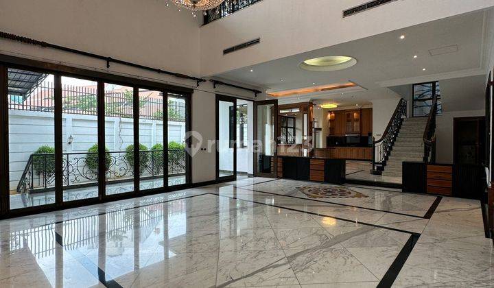 Rumah 2 Lantai Dekat Perkantoran Di kuningan Jakarta Selatan