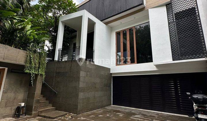 Rumah Di Jual Siap Huni Di Patra Kuningan 2