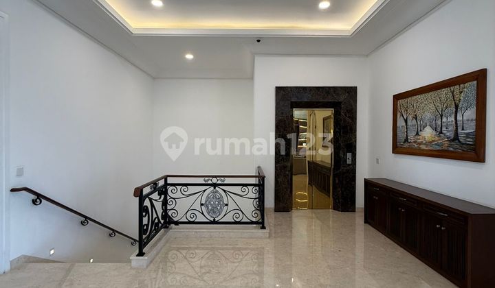 Full Furnished, Rumah, 3 Lantai, SHM, Siap Huni 2