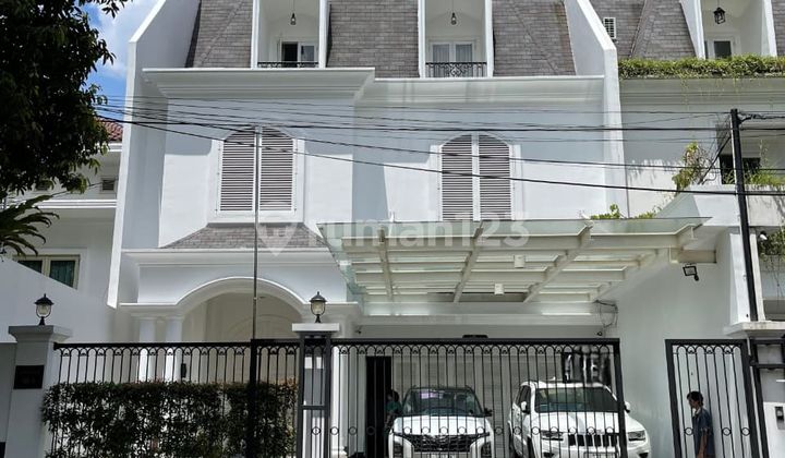 Siap Huni, Rumah, 2 Lantai, SHM, di Kebayoran Baru Siap Huni, Rumah, 2 Lantai, SHM, di Kebayoran Baru