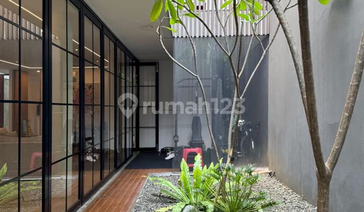 Siap Huni, Rumah, 2 Lantai, SHM, di Bintaro 2