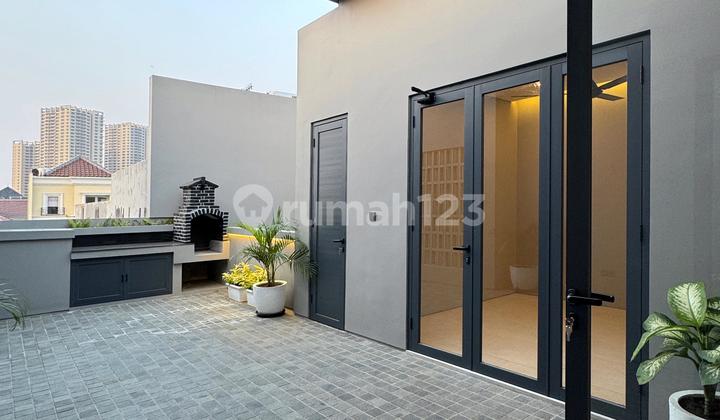 Ready to Occupy, House, 2 Floors, SHM, in Pondok Indah 2