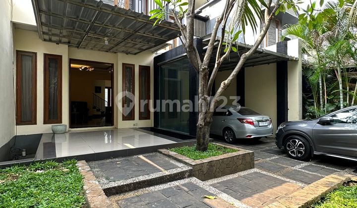 Siap Huni, Rumah, 2 Lantai, SHM, di Kemang