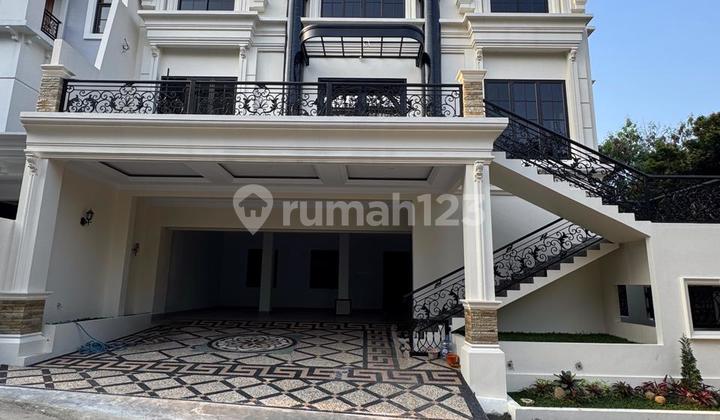 Bebas Banjir, Rumah, 3 Lantai, SHM, Siap Huni