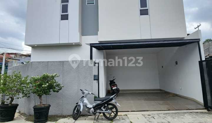 Siap Huni, Rumah, 1 Lantai, SHM, di Tebet