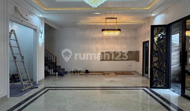 Siap Huni, Rumah, 2 Lantai, SHM, di Ragunan 2