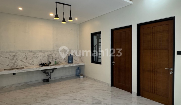 Flood-Free, House, 2 Floors, SHM, in Radio Dalam 2