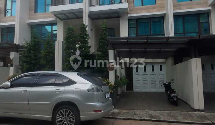 For Sale New Fully Furnished Luxury House in Pondok Indah