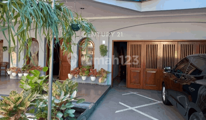 Dijual Rumah Cantik Strategis Di Kawasan Pesanggrahan Dijual Rumah Cantik Strategis Di Kawasan Pesanggrahan