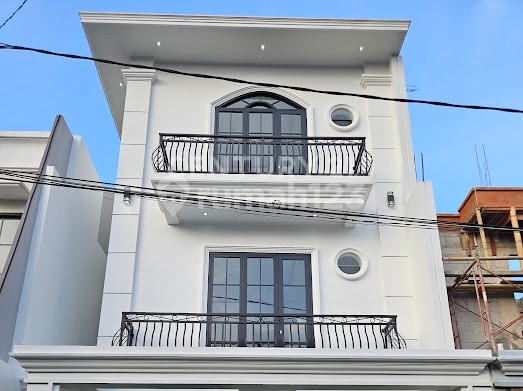 Dijual Rumah baru Mewah Di Dalam Komplek  Di Cinere dekat MRt Lebak bulus Jakarta Selatan 2