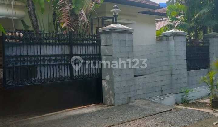 Dijual Rumah mewah murah di Kemang Jakarta Selatan